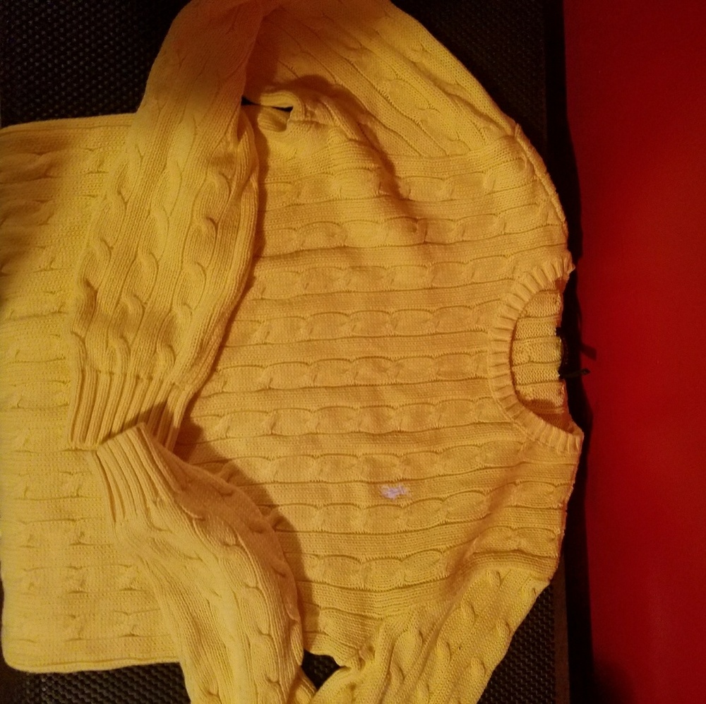 Clothing - Picture 4 of 4